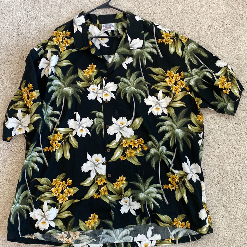 Men’s Hawaiian shirt